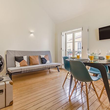Design Apartment In Typical Alfama Lisboa Dış mekan fotoğraf