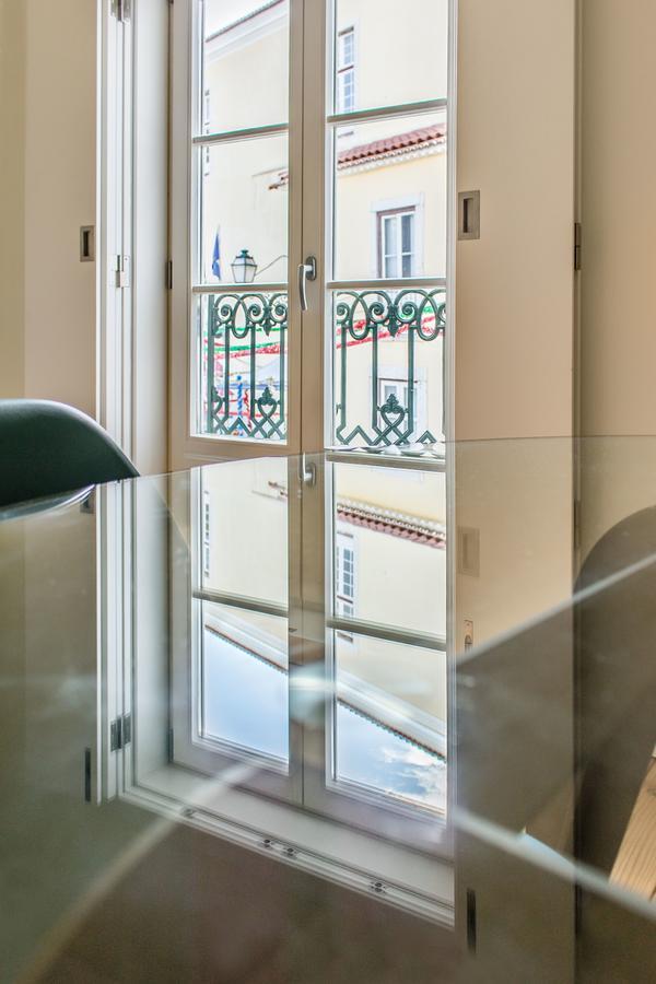 Design Apartment In Typical Alfama Lisboa Dış mekan fotoğraf