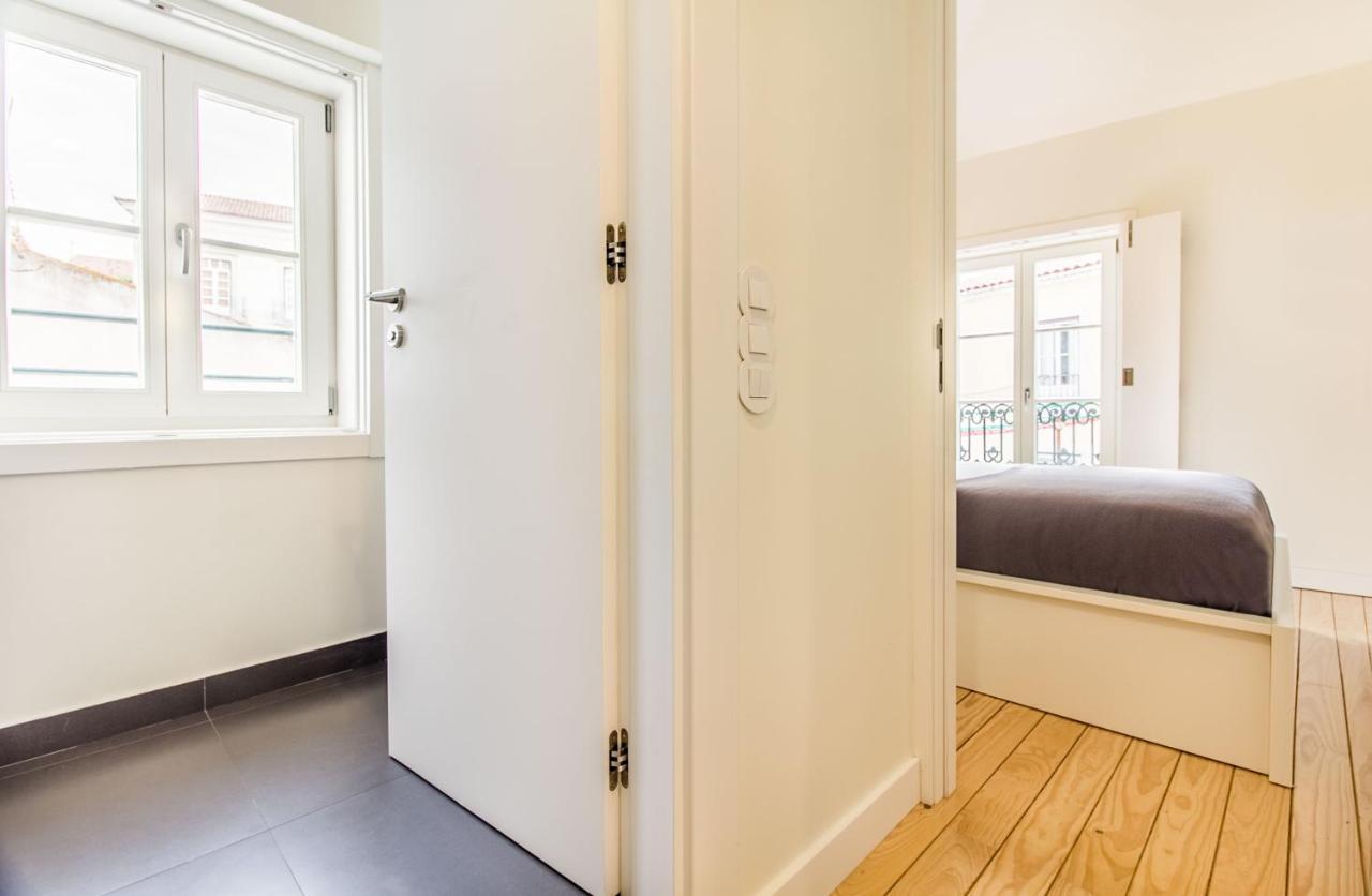 Design Apartment In Typical Alfama Lisboa Dış mekan fotoğraf