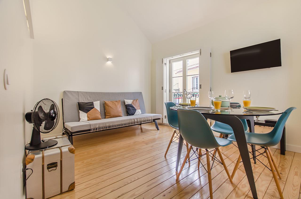 Design Apartment In Typical Alfama Lisboa Dış mekan fotoğraf